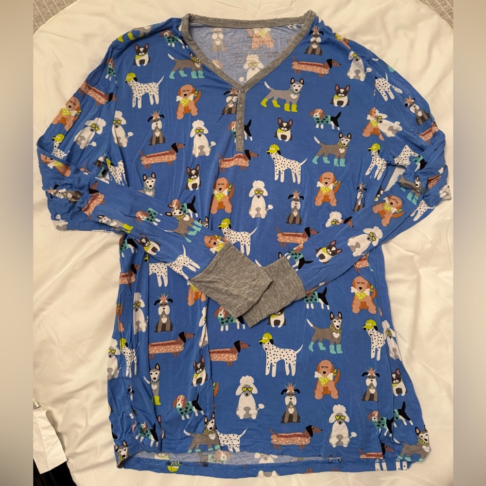 Little sleepies woman’s long sleeve pajama top, dog print , size medium